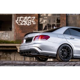 Накладка сплиттер на крышку багажника на Mercedes E W212 E63 AMG Sedan рестайл